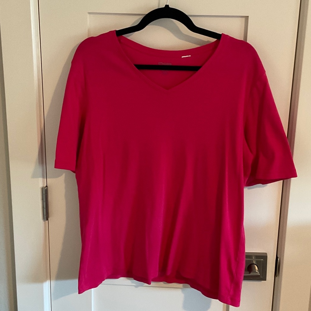 Chico's Bold Pink V-Neck Short Sleeve Top